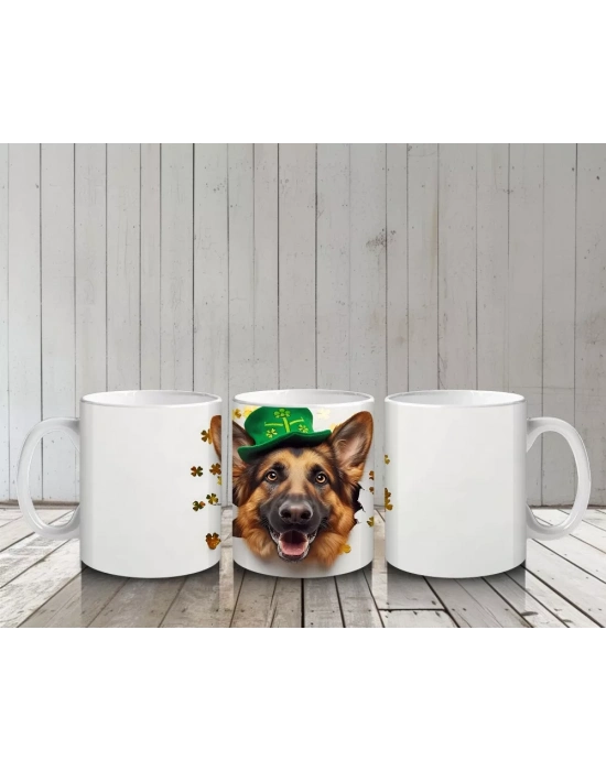 Şans Sembolleriyle Çevrili Leprechaun Alman Kurdu - Baskılı kahve kupası