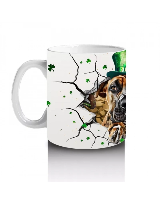 Şapkalı Boksör Köpek ve Yonca Teması – Baskılı Kahve Kupası