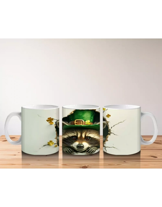 Şapkalı Rakun ve Yeşil Yonca Yaprakları – Baskılı Kahve Kupası