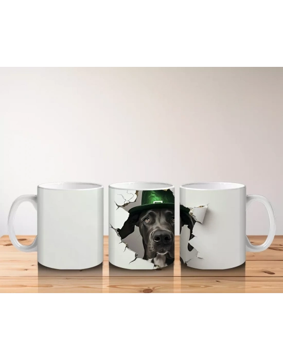 Şapkalı Siyah Köpek ve Yonca Deseni – Baskılı Kahve Kupası