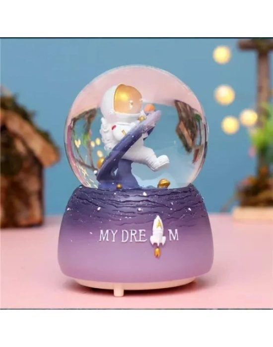 Sevimli Astronot Kar Küresi