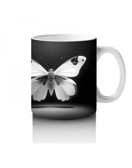 Siyah Zemin Üzerinde Zarif Siyah Beyaz Kelebekler – Baskılı Kahve Kupası