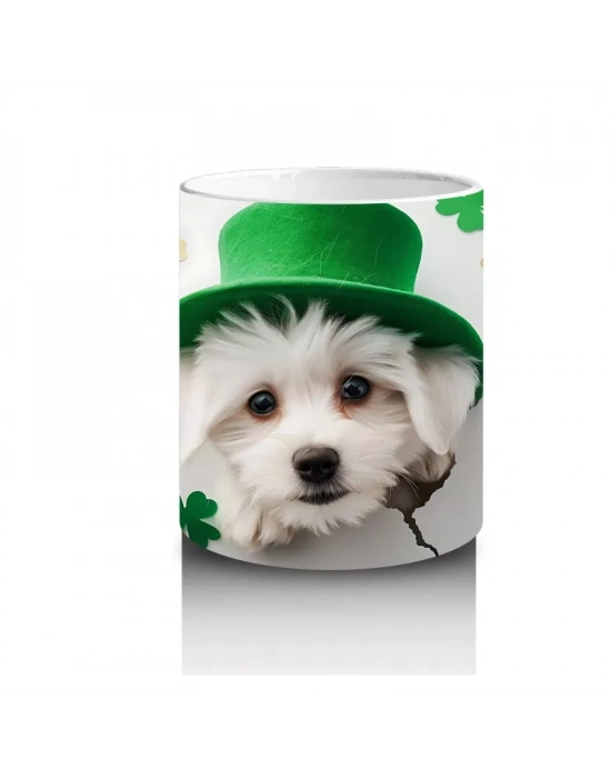 St. Patrick Şapkalı Çatlakta Sevimli Yavru Köpek – Baskılı Kahve Kupası