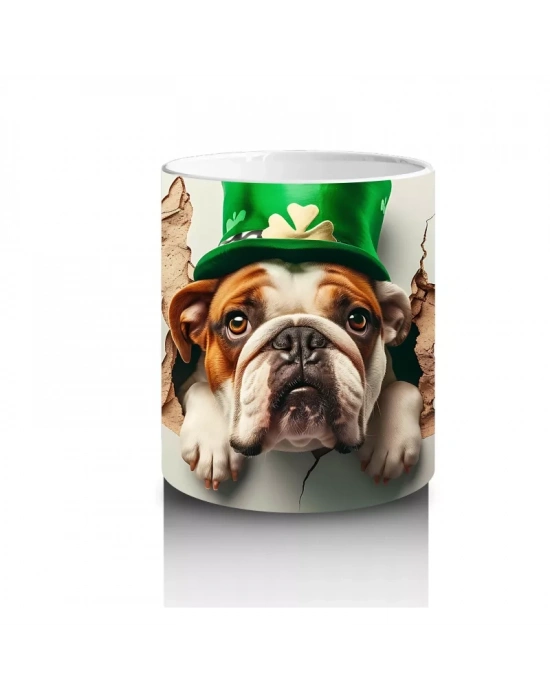 St. Patrick Şapkasıyla Çatlakta Bulldog – Baskılı Kahve Kupası