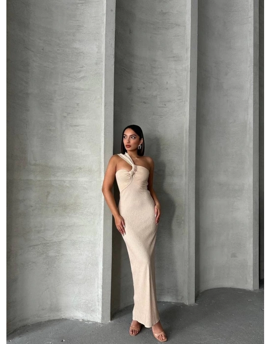 Tek omuz pliseli elbise