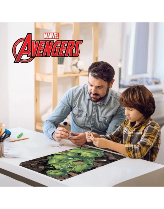 The Hulk 300 Parça Puzzle 35583 - Metal Kutu