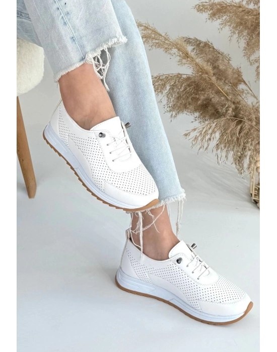 Tone Beyaz Cilt Bağcıklı Spor Ayakkabı
