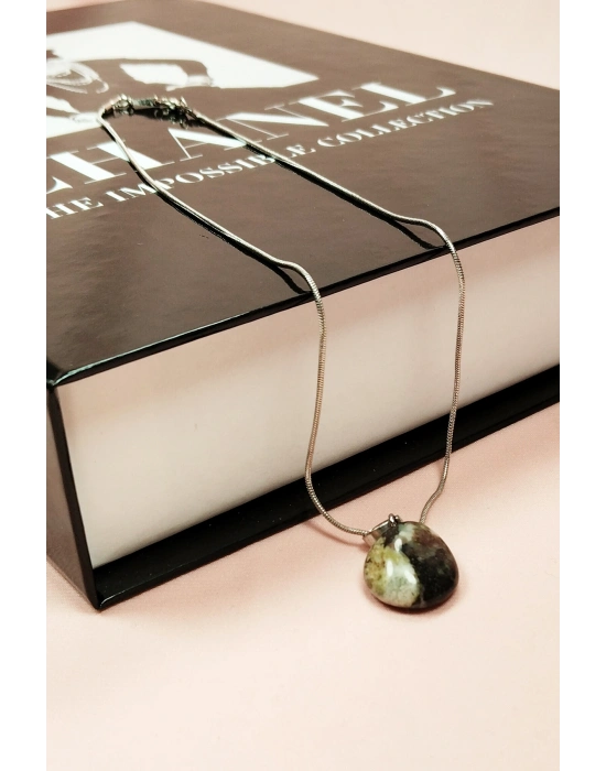 Turmalin Doğal Taşı Zincirli El Yapımı Kolye Uç: 2 cm Zincir: 20 cm Kutulu