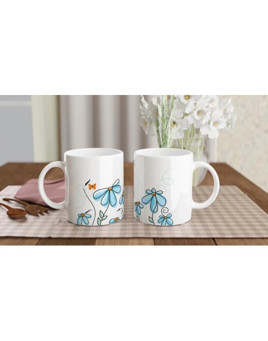 Uçuşan Kelebekler ve Mavi Çiçekler Kupa Bardak