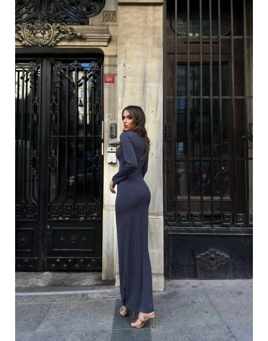 Uzun kollu uzun elbise