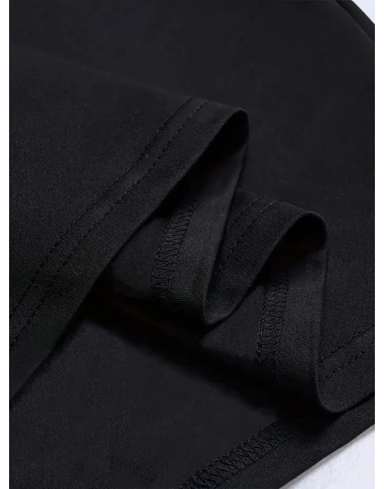 Ben Şişman Değilim Tanrı Bana Hava Yastığı Verdi Çünkü Ben Değerliyim Tişörtü - Siyah -