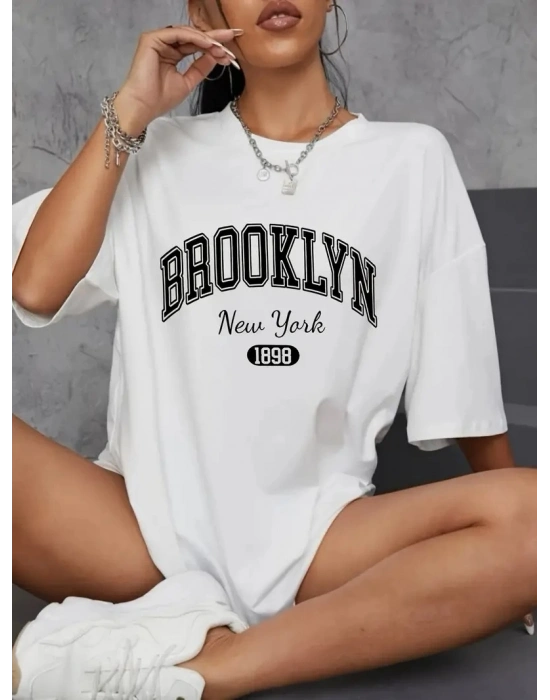 Brooklyn Harf Baskılı Düşük Omuzlu T-shirt, Rahat Kısa Kollu Bol T-shirt,   Giyim - Beyaz -