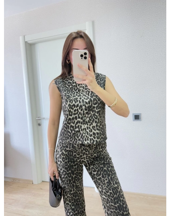 leopar desenli Düğmeli Bluzlu Pantolon İkili Takım -Leopar -