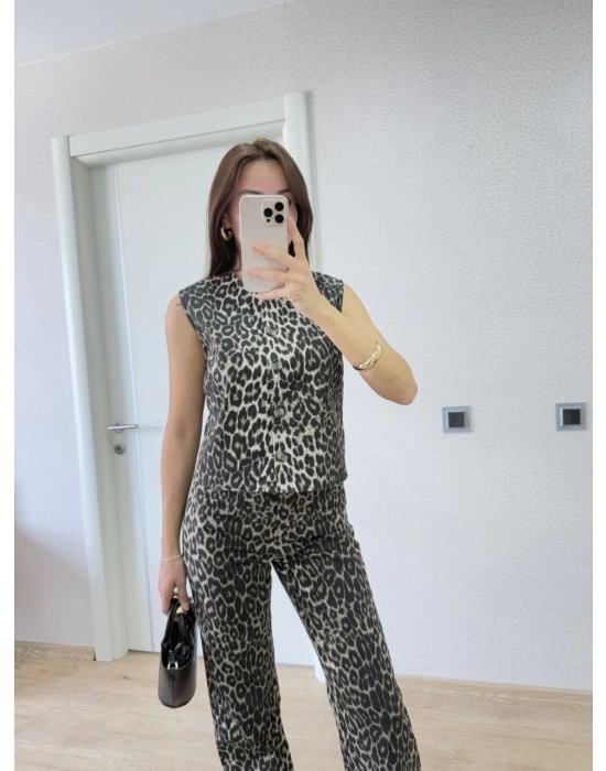 leopar desenli Düğmeli Bluzlu Pantolon İkili Takım -Leopar -