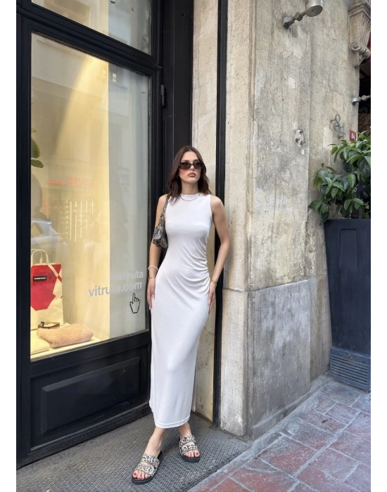 Osy Modal Yumuşak Dokulu Kumaş Bisiklet Yaka Sıfır Kolsuz Yırtmaçlı Uzun Elbise - Beyaz -