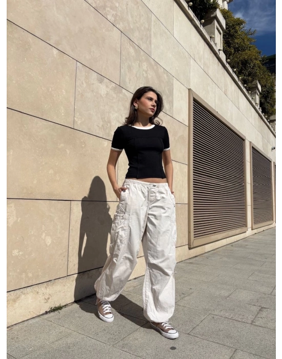 Yaka kol garnili ön parçalı bluz