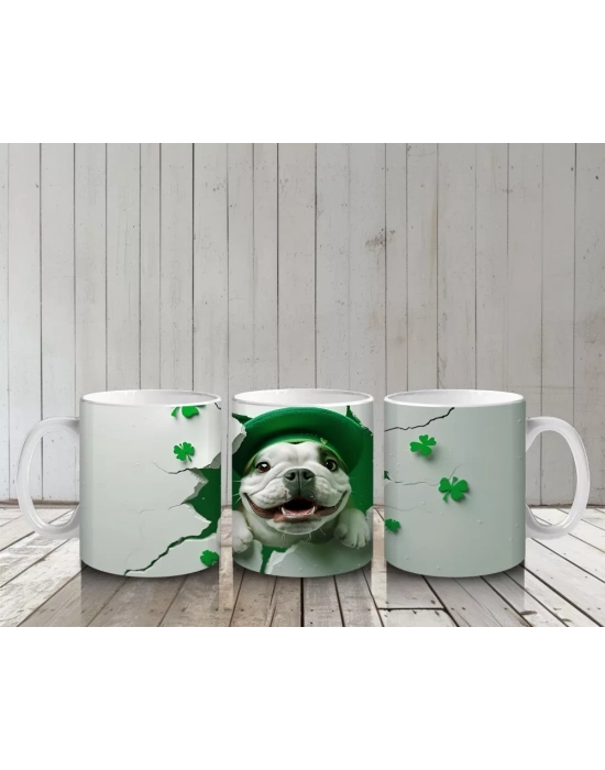 Yonca Yapraklarıyla Çevrili Sevimli Bulldog – Baskılı Kahve Kupası