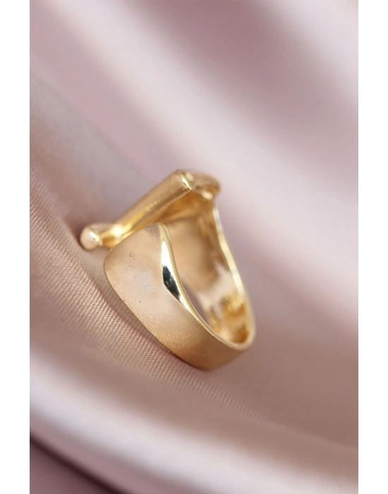 ® Z Harfli Altın Renk Ayarlamalı Metal Kadın Yüzük