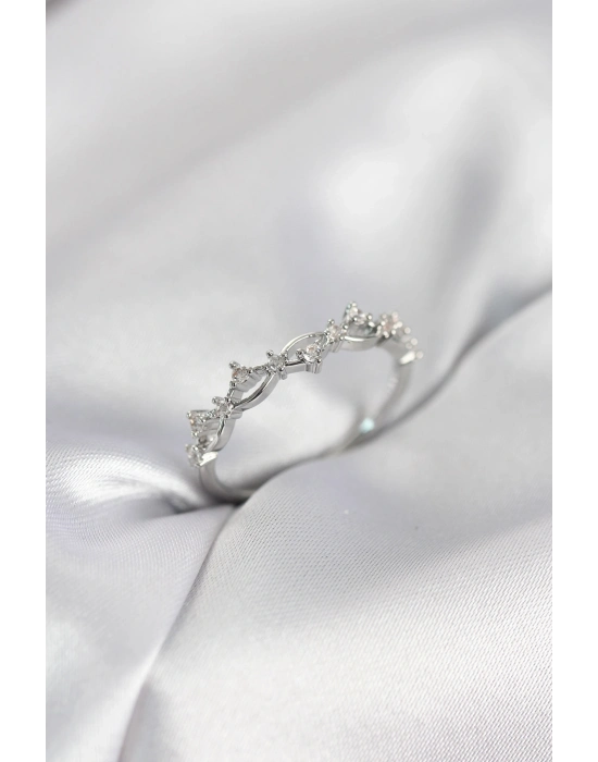 ® Zirkon Taşlı Pirinç Gümüş Renk Kadın Yüzük