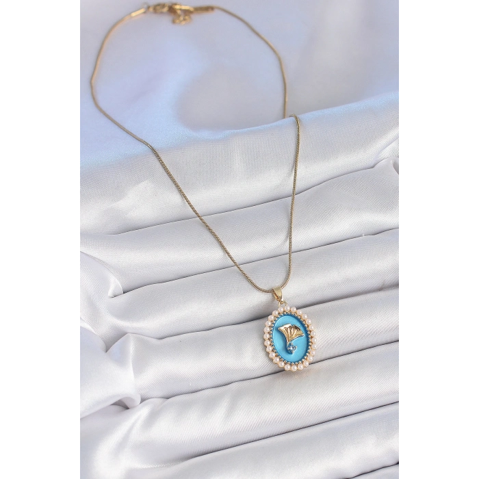 316L Çelik Gold Renk Zincir Mavi Mineli İncili Zirkon Taşlı Çiçek İşlemeli Portre Model Kadın Kolye