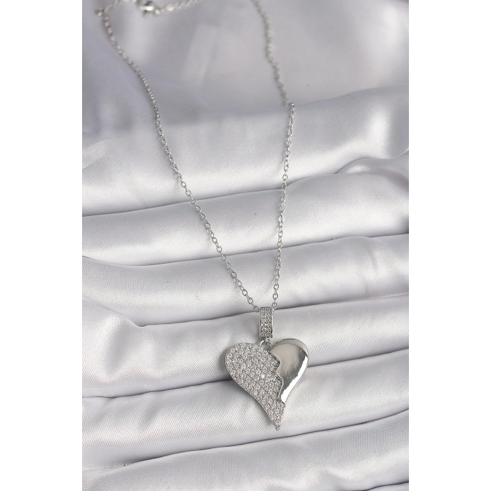 316L Çelik Gümüş Renk Zincir Zirkon Taşlı Kırık Kalp Model Kadın Kolye