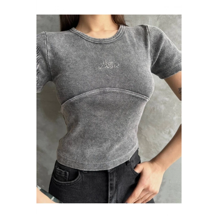 Nakis Islemeli Asit Yikamali Bluz – Uygun Fiyatlı, Hızlı Kargo, Trend Ürün - Şık Tasarım - Şık Ta...