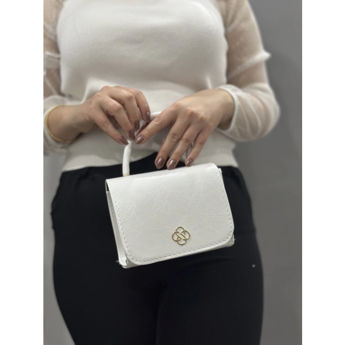 Beyaz cilt krash çanta