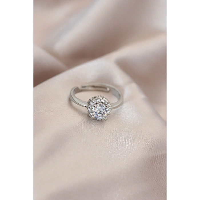 BFS Ayarlamalı Gümüş Renk Metal Zirkon ve Kristal Taşlı Oval Model Yüzük