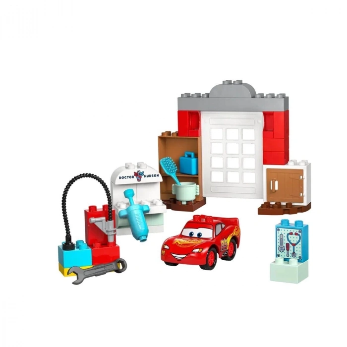 ÇOK SATAN 10456 Lego Duplo McQueenin Docun Garajını Ziyareti 35 parça +2 yaş
