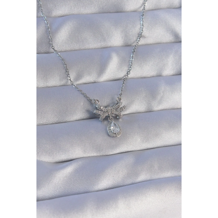 ÇOK SATAN 316L Çelik Zincirli Gümüş Renk Zirkon Taşlı Damla Detay Fiyonk Model Kolye