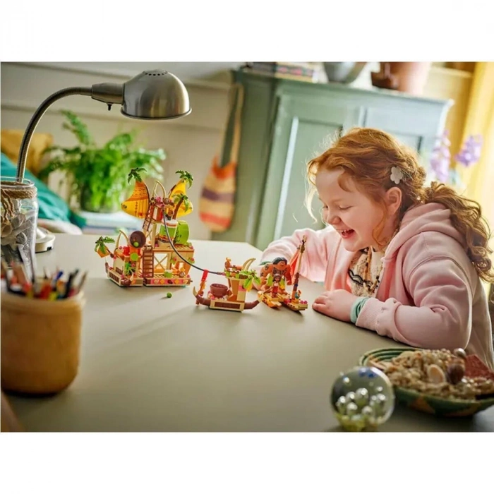 ÇOK SATAN 43258 Lego Disney Prensesi Moana 2 - Kakamora Gemisi 572 parça +7 yaş