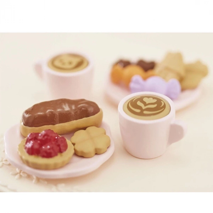 ÇOK SATAN 5742 Sylvanian Families Tatlı Partisi Oyun Seti (figürler dahil değildir) +4 yaş