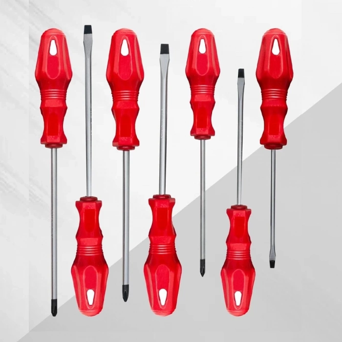 ÇOK SATAN 7 Li Tornavida Seti 4 Adet Düz - 3 Adet Yıldız Tornavida