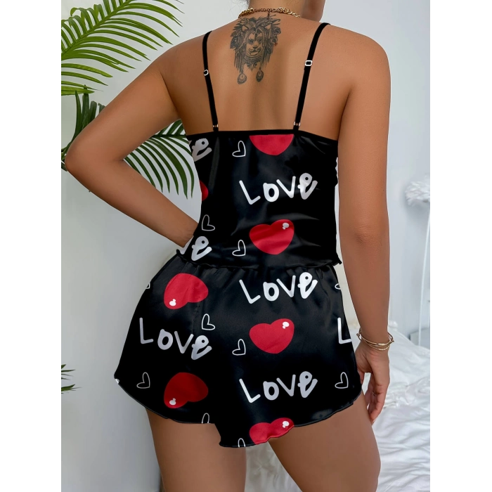 ÇOK SATAN Aşk Temalı Kalp Desenli Siyah Saten Şortlu Gecelik Takım