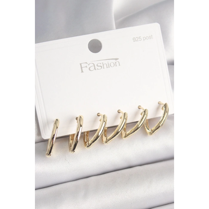 BFS 925 Ayar Gümüş Çivi Pirinç Gold Renk Üçgen Model Kadın Küpe Seti