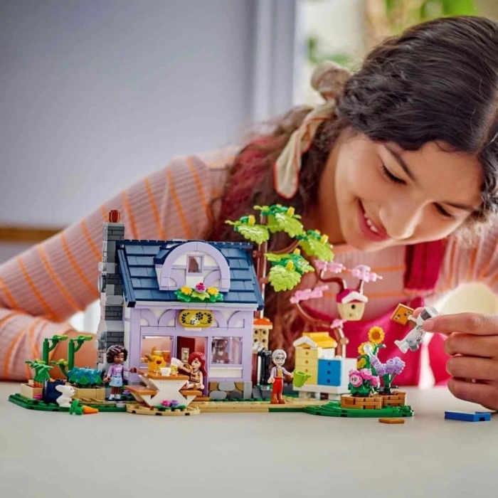 ÇOK SATAN BFS  LEGO Friends Arıcıların Evi ve Çiçek Bahçesi 42669