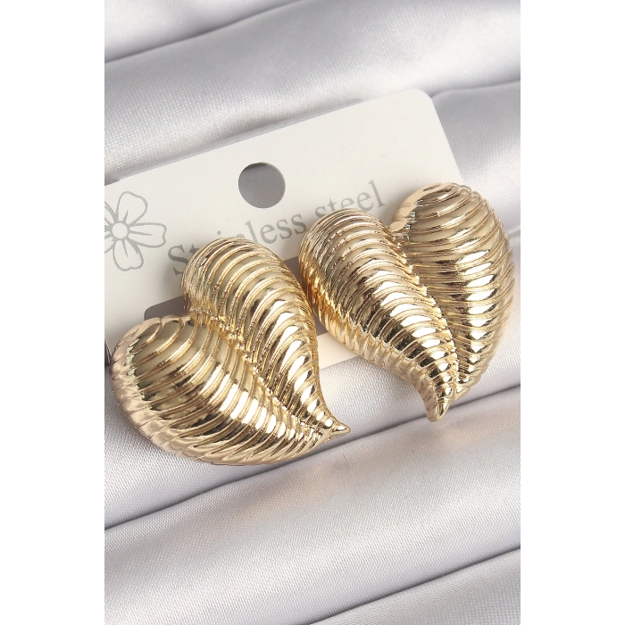 BFS Pirinç Gold Renk İşlemeli Bomba Kalp Model Kadın Küpe