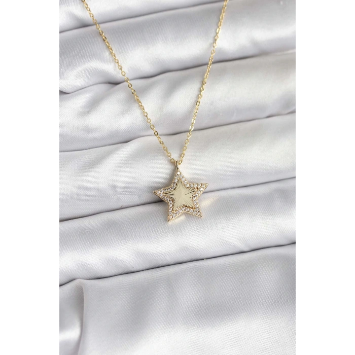 BFS Pirinç Gold Renk Zincirli Yıldızlı Model Kadın Kolye