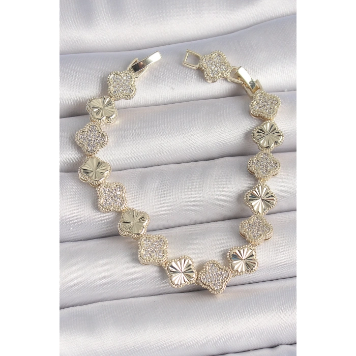 ÇOK SATAN BFS Pirinç Gold Renk Zirkon Taşlı İşlemeli Yonca Model VIP Seri Exculusive Kadın Bileklik