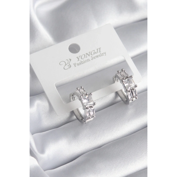 ÇOK SATAN BFS Pirinç Gümüş Renk Kare Zirkon Taşlı Kadın Küpe