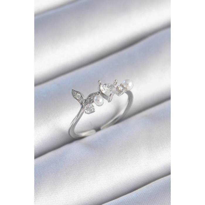 BFS Pirinç Gümüş Renk Zirkon Taşlı Kalp Yaprak Model İnci Detay Kadın Yüzük