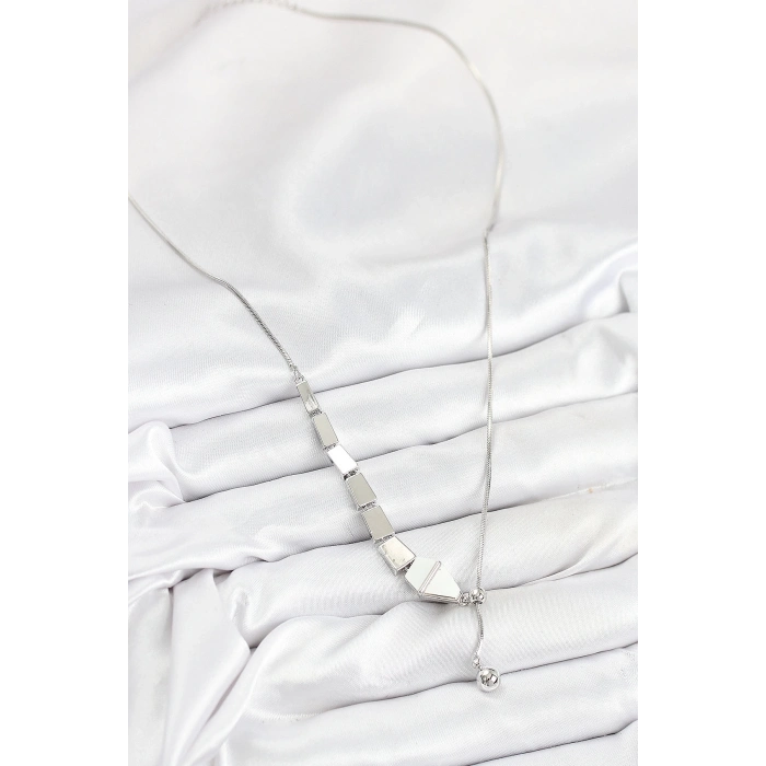 BFS Pirinç Yılan Model Gümüş Renk Asansörlü Kadın Kolye