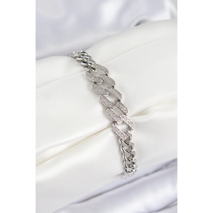 BFS Pirinç Zirkon Taşlı Ezme Küba Zincir Model Gümüş Renk Kadın Bileklik