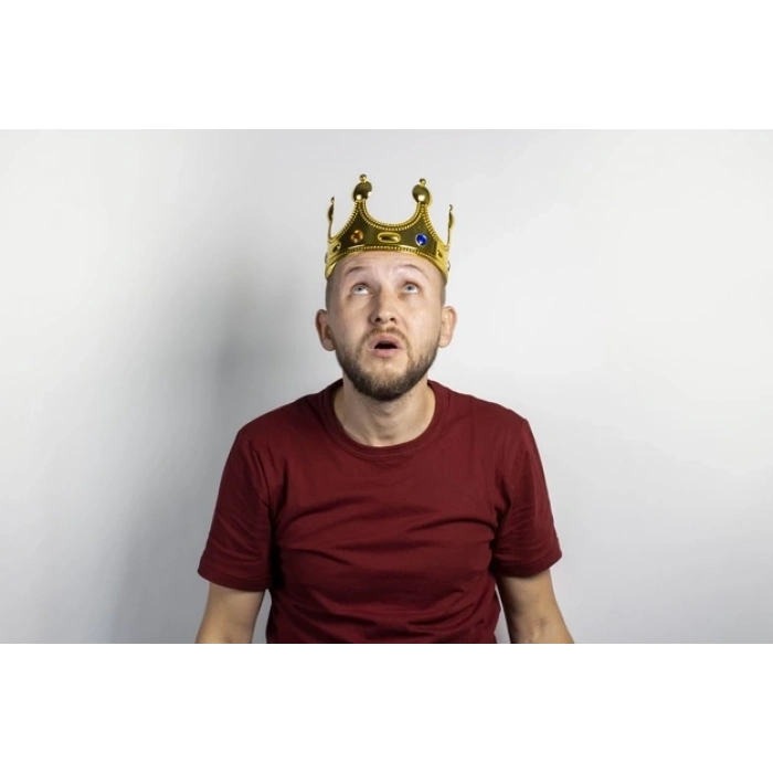 BFS   Plastik Kral Tacı Altın Renk Yetişkin Boy 55 cm