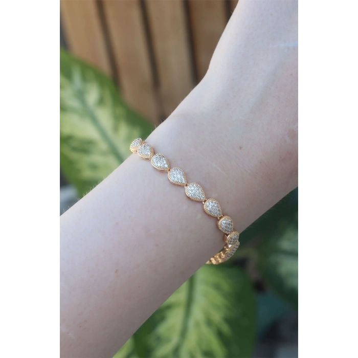 ÇOK SATAN BFS Vip Seri Pirinç Zirkon Taşlı Gold Renk Damla Model Bileklik