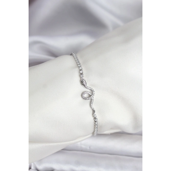 BFS Yılan Model Zirkon Taşlı Gümüş Renk Pirinç Su Yolu Kadın Bileklik