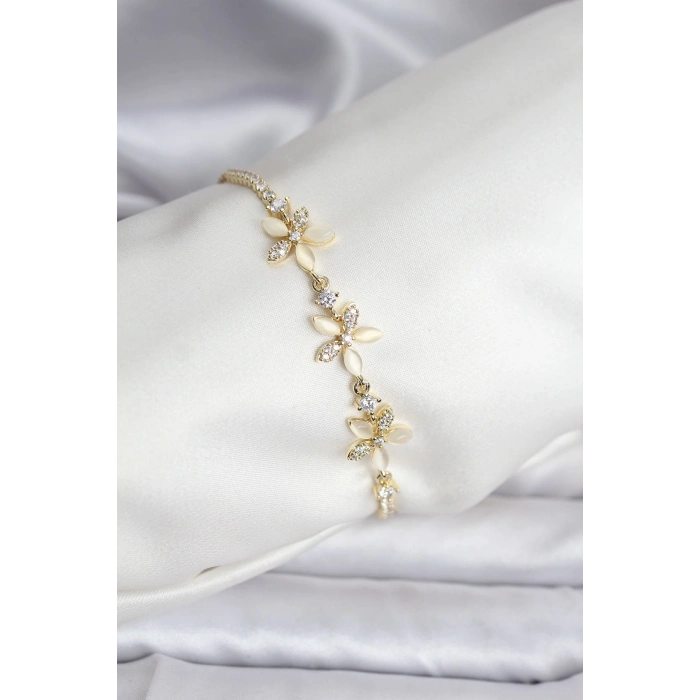 Çiçek Model Zirkon Taşlı Gold Renk Pirinç Su Yolu Kadın Bileklik