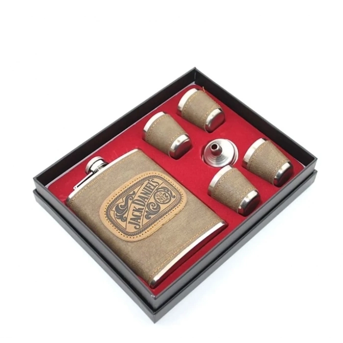 ÇOK SATAN Derili 4 Bardaklı İçki Matara Seti