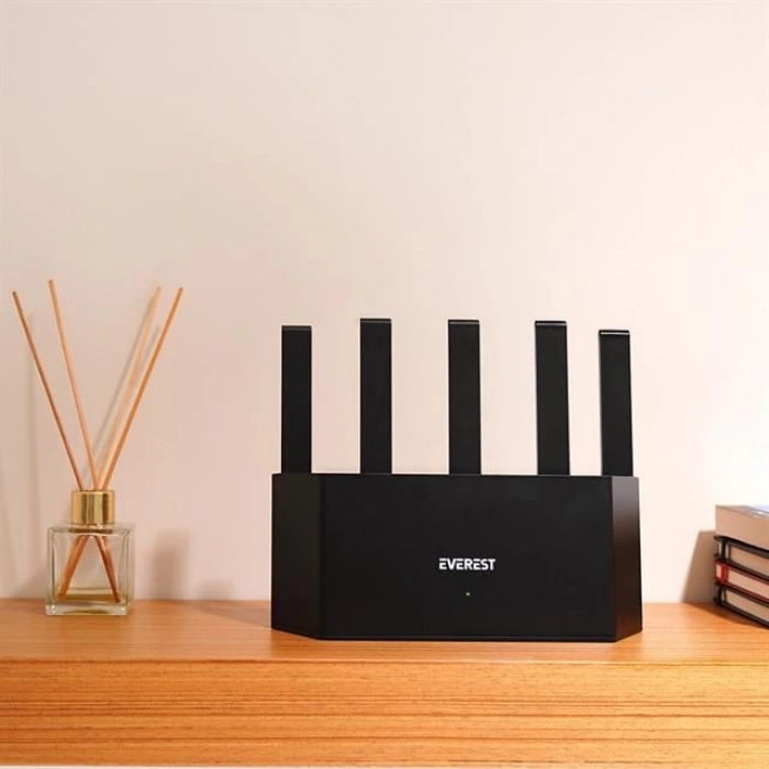 ÇOK SATAN Everest Ewr-x3000mbps-v1 X3000mbps Dualband 5*6dbi 1 Wan Port + 3 Lan Port Wi-fi 6 Wisp+ap+repeater Destekli Kablosuz Wifi Router