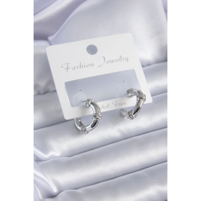 ÇOK SATAN Gümüş Renk Zirkon Taşlı Halka Model Pirinç Kadın Küpe